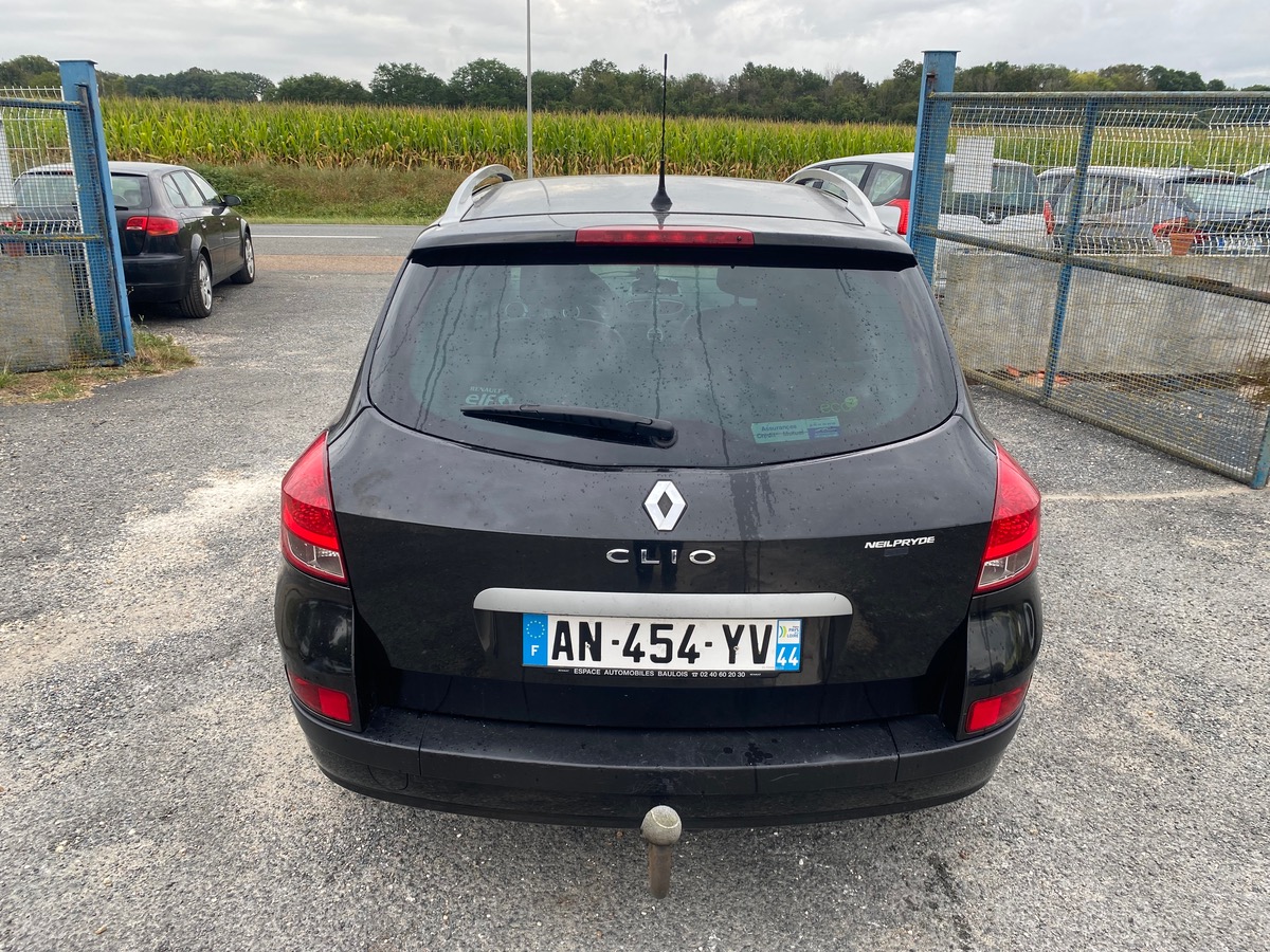 RENAULT Clio 1.5 dci 85cv estate semi cuir 255003km