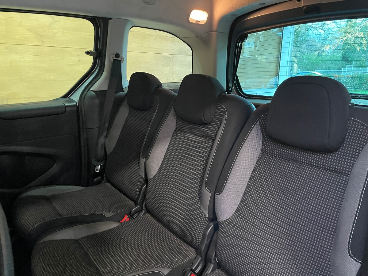 Peugeot Partner Tepee 22Kw Electrique // Livraison possible  // Garantie 12 mois