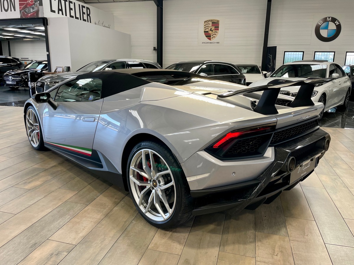 Lamborghini Huracan Spyder LP 640-4 Performante e