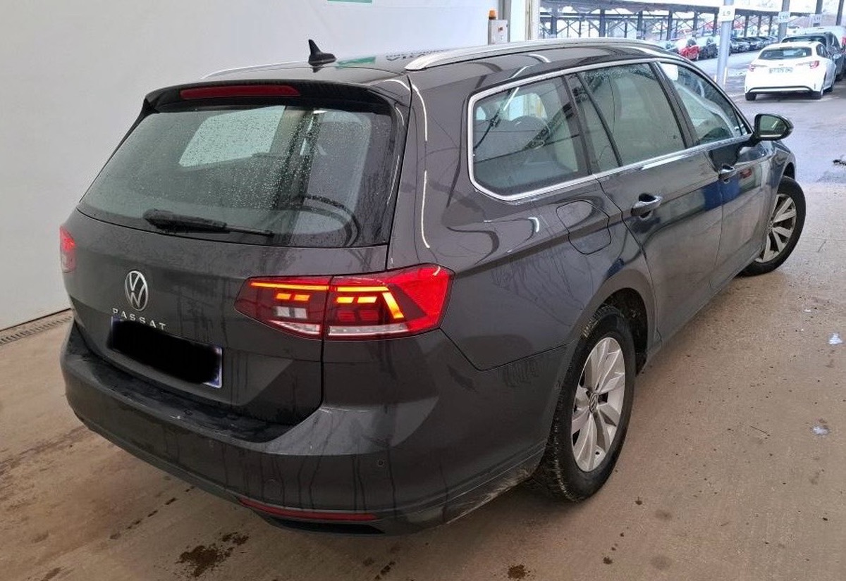 Volkswagen Passat SW 2.0 TDI 150 DSG7 BUSINESS