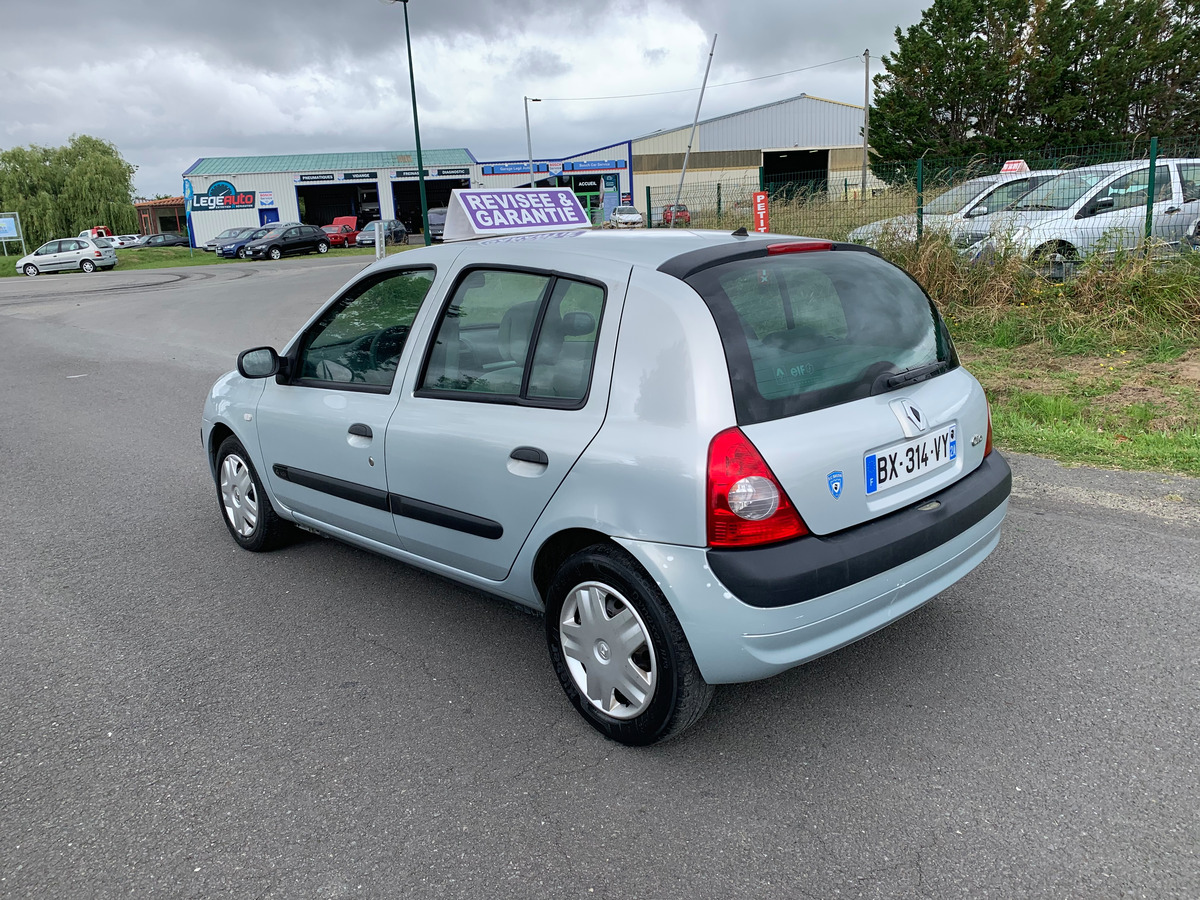 RENAULT Clio 1.4i 16v PRIVILEGE 72293KM