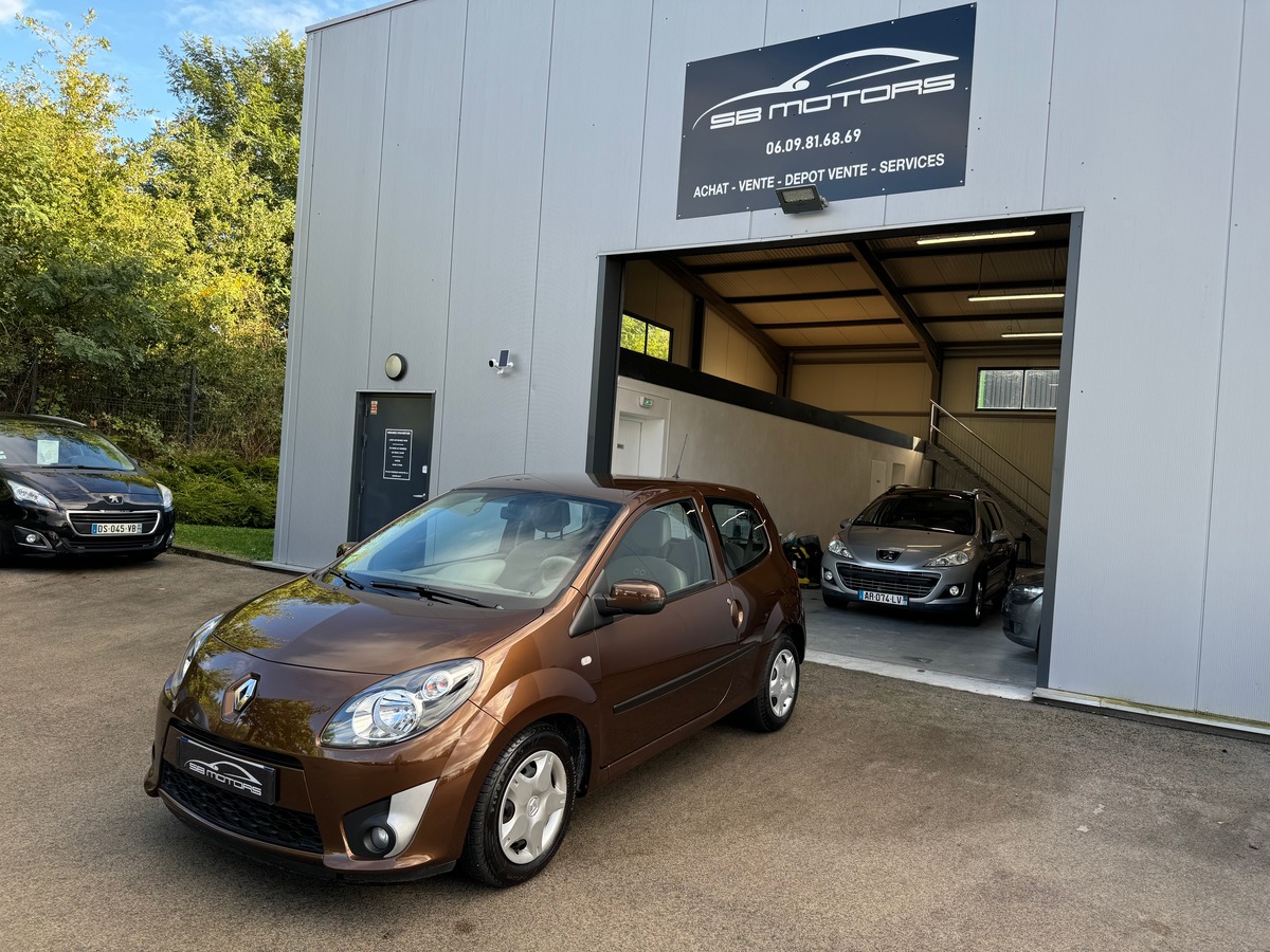 RENAULT Twingo II 1.2 16V 75ch Expression / 1ère main / Crit air