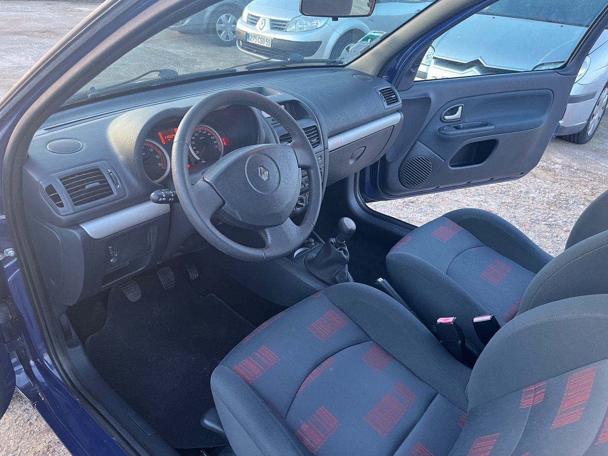 RENAULT Clio 110111km