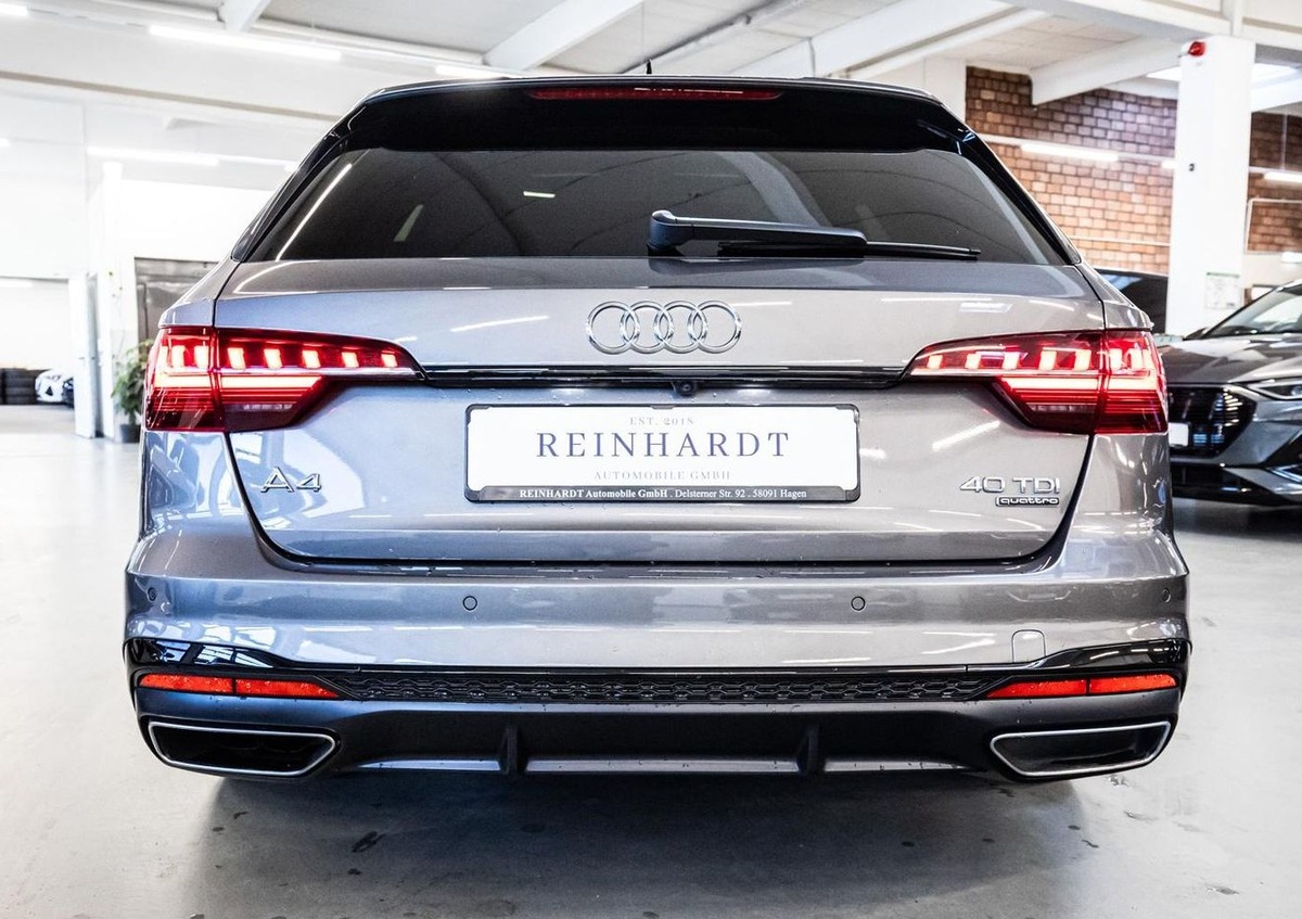 Audi A4 Avant V 40 TDI 204ch S line quattro S tronic 7 Bang&Olufsen Toit ouvrant Attelage