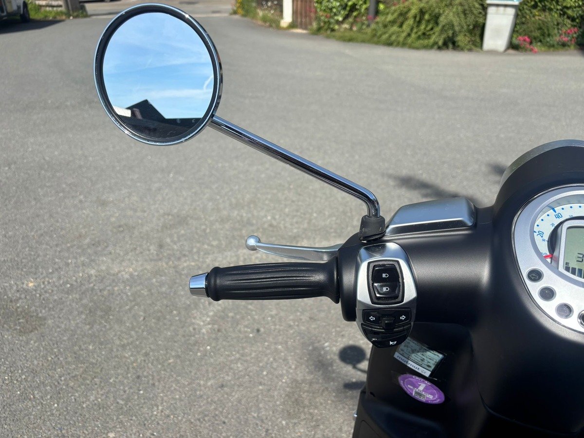 Peugeot DJANGO 125cc ABS DARK - Top case - Porte bagage avant