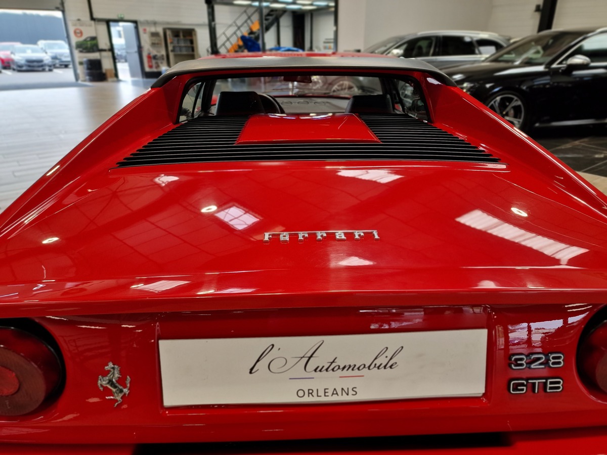 Ferrari 328 GTB 3.2 V8 270 DISTRIBUTION OK E