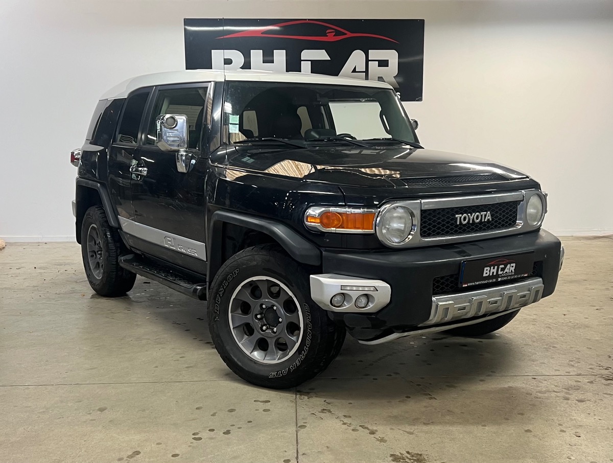 Image: Toyota FJ Cruiser 4.0 V6 259 ch BVA 4x4