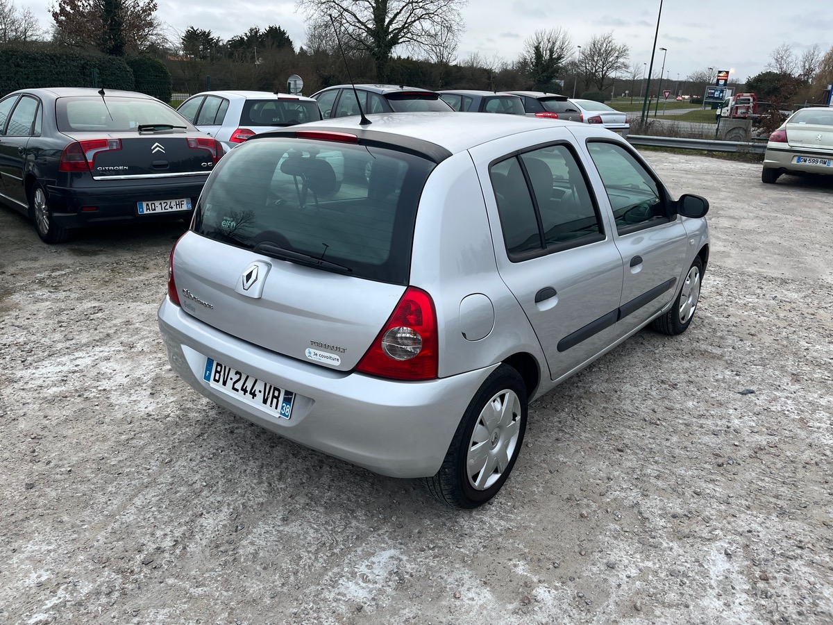 RENAULT Clio 1.5 dci 147774km