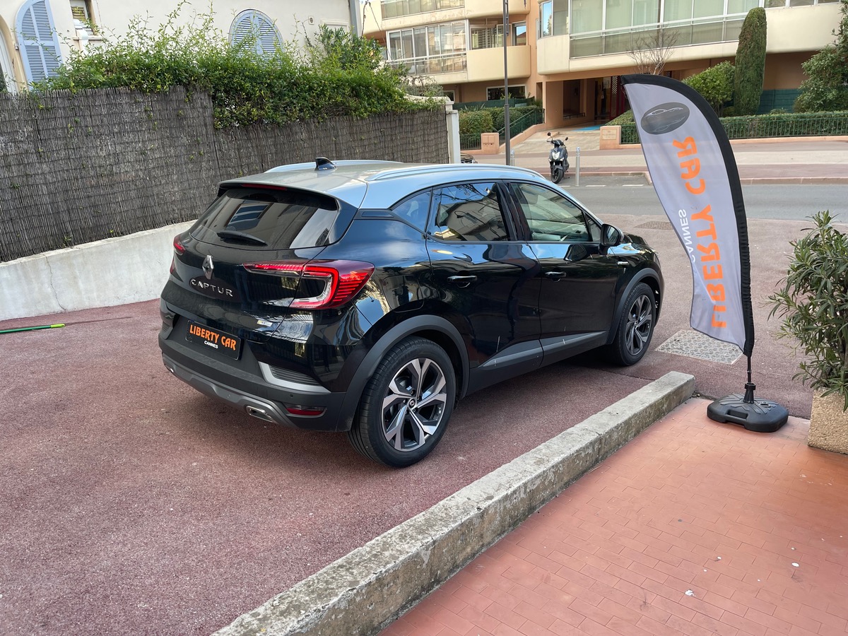 RENAULT Captur TCE Hybrid 160 CV / RS LINE / Boite Auto / CarPlay