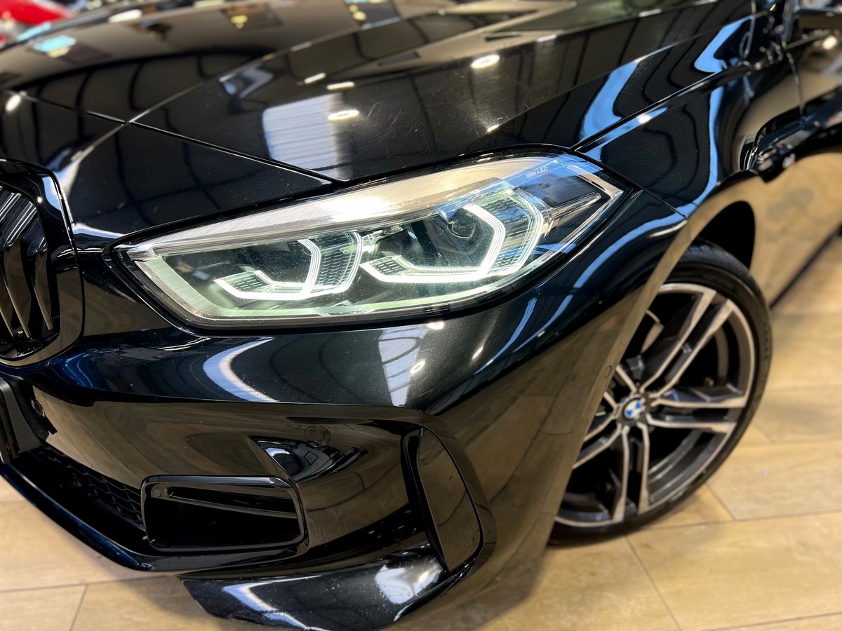 Bmw Série 1 (F40) 118D 150 BVA8 M SPORT BLACK SHADOW LINE