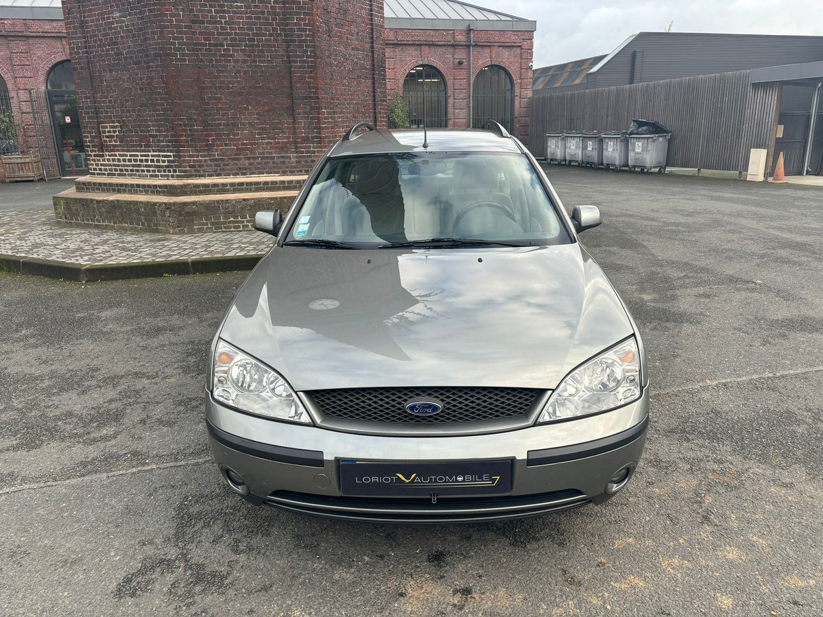 Ford Mondeo Break 2.0 145 Ghia -Distribution Neuve-Garantie