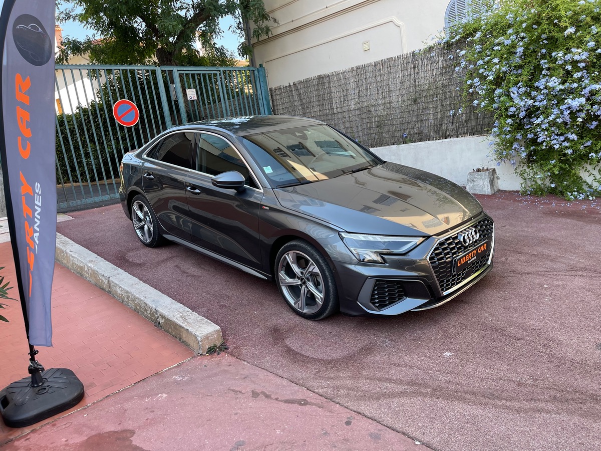 Audi A3 berline 1.5 35 tfsi  150 / Hybride/S LINE