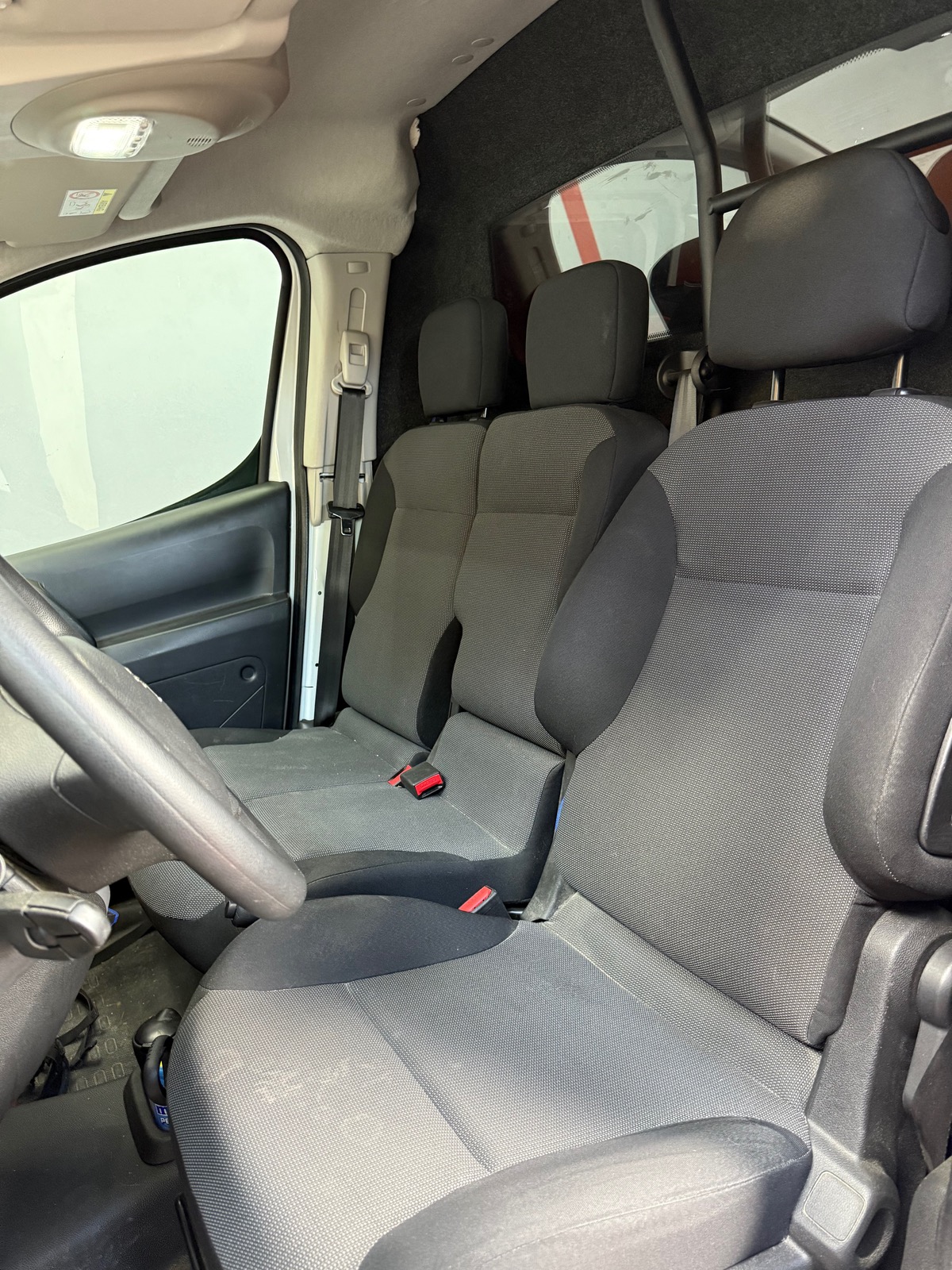 Peugeot Partner 1.6 BlueHDi 100CV Garantie 3 mois ✅