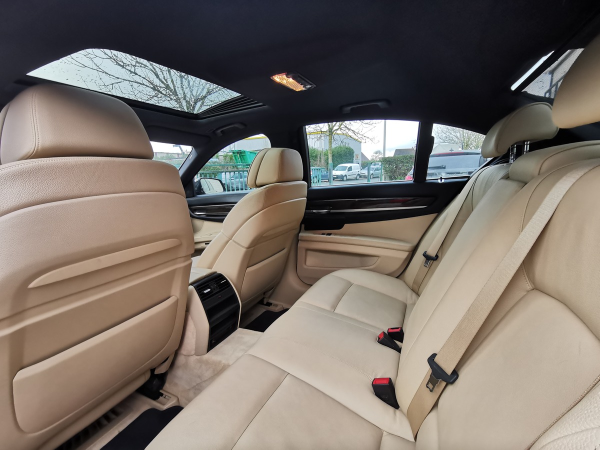 Bmw Série 7 730d 3.0 245 EXCLUSIVE FULL OPTIONS