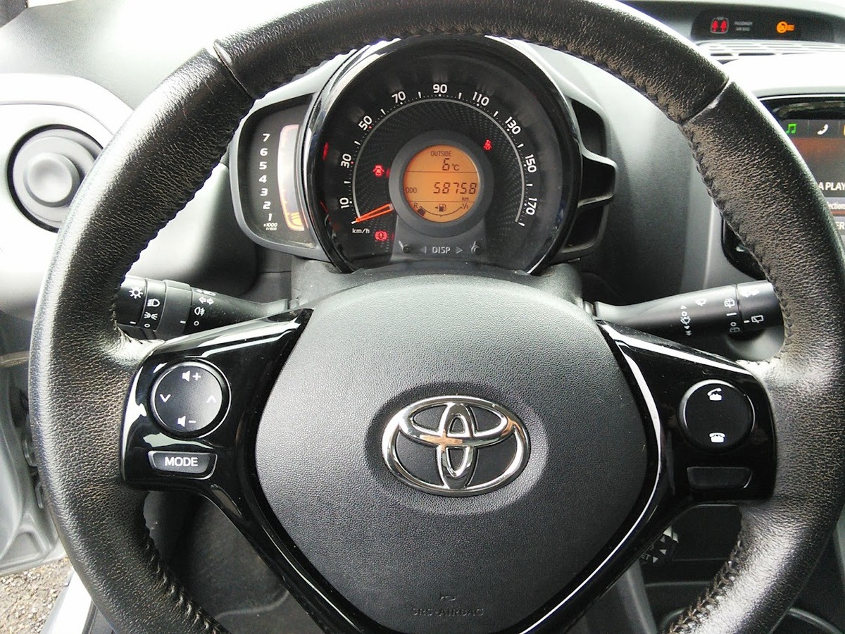 Toyota Aygo 1.0 72CH VVTI X-PLAY 5P CLIM