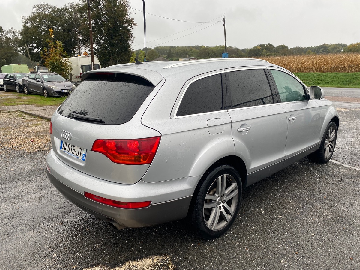 Audi Q7 3.0 v6 tdi 233cv pack luxe 239000km bon état 