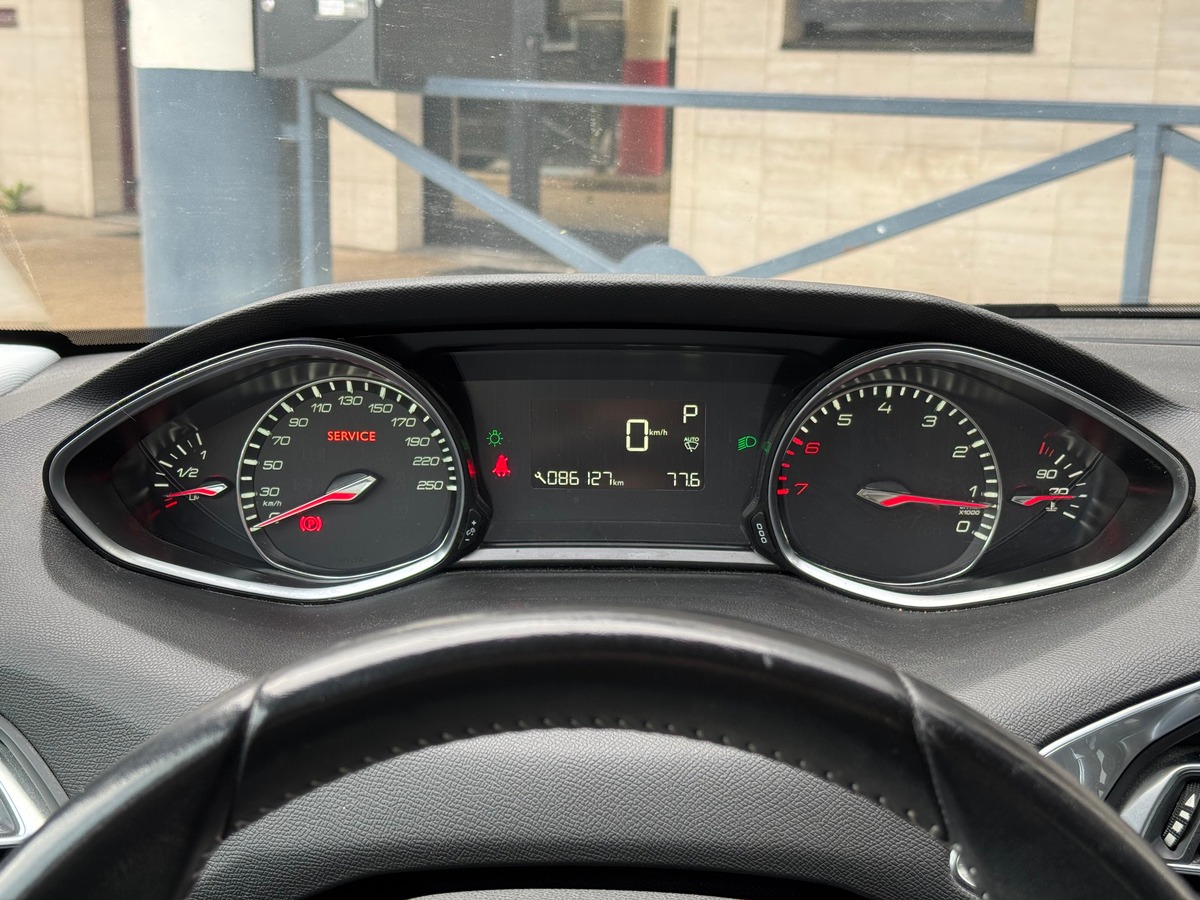 Peugeot 308 Allure II (T9) 1.2 e-THP 130 cv - Boîte auto - Distribution ok
