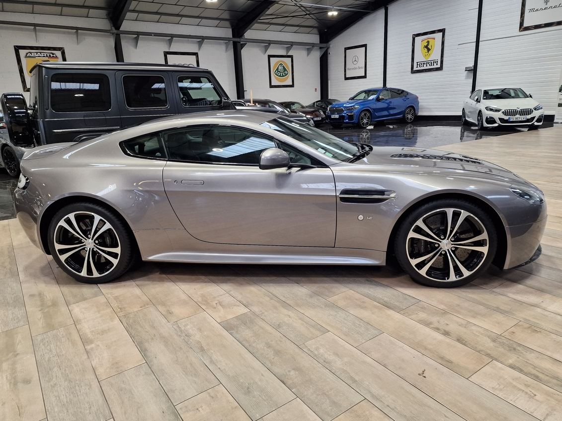 Aston Martin V12 Vantage COUPE S 5.9 573 CARBONE FRANCAISE A