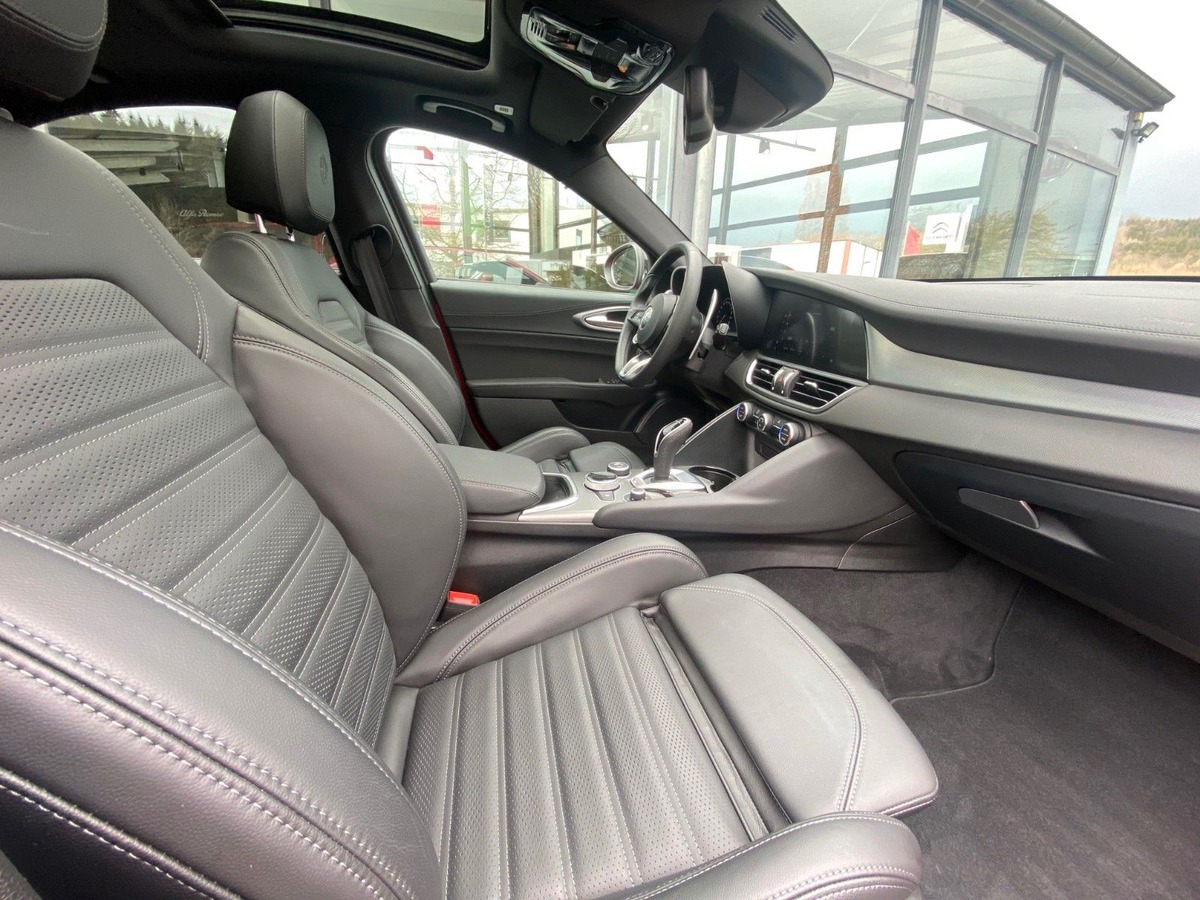 Alfa Romeo Giulia 2.2 Diesel 210ch Veloce Q4 AT8