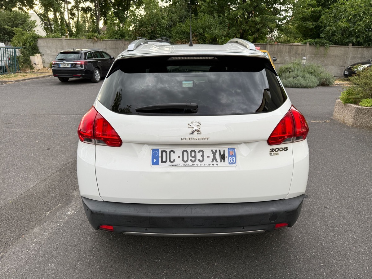 Peugeot 2008 1.6 e-HDI 115 CV féline titane 4XCB