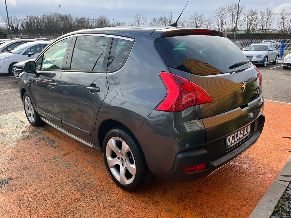 Peugeot 3008 1.6 HDi 110 CH PREMIUM boite automatique