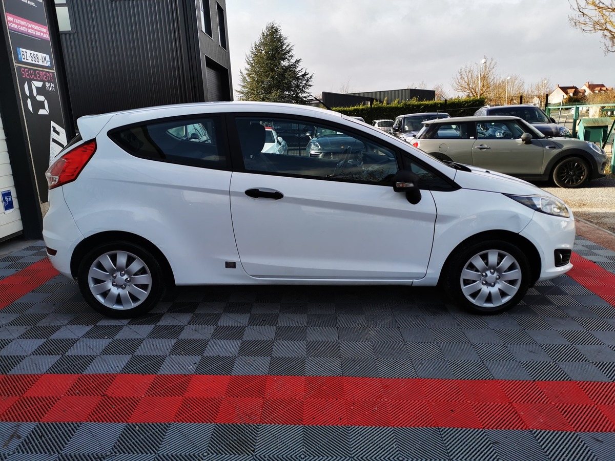 Ford Fiesta 1.4 tdci 75 société 1er main 2places