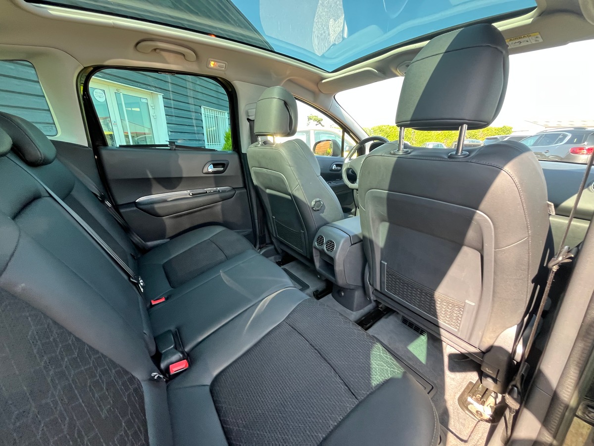 Peugeot 3008 1.6 HDI 115 CH ALLURE