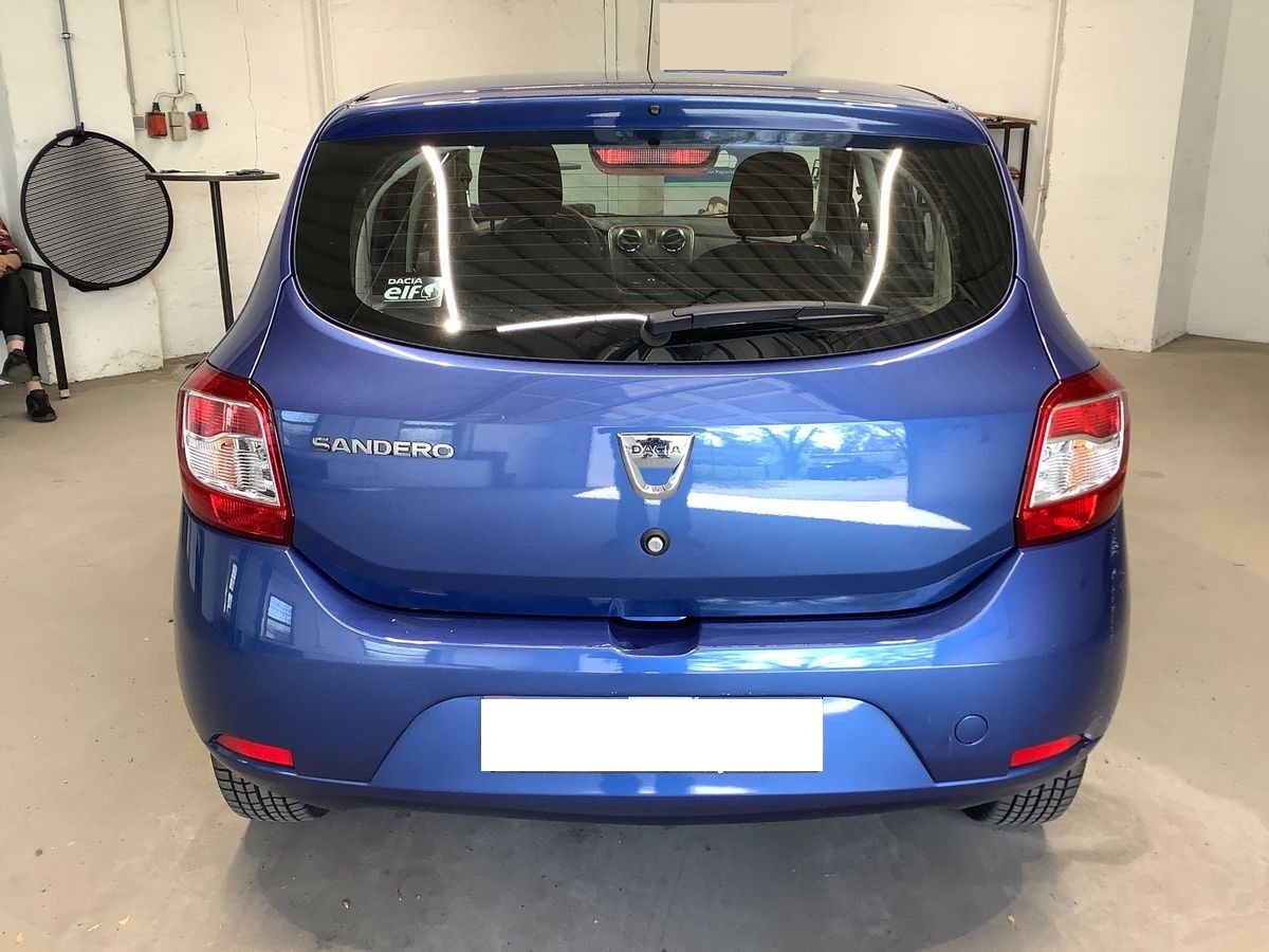 Dacia Sandero 1.2i 16v 75