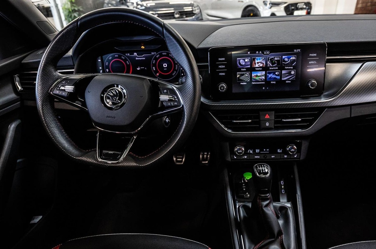 Skoda Scala 1.0 TSI Evo 110ch Monte-Carlo Toit panoramique