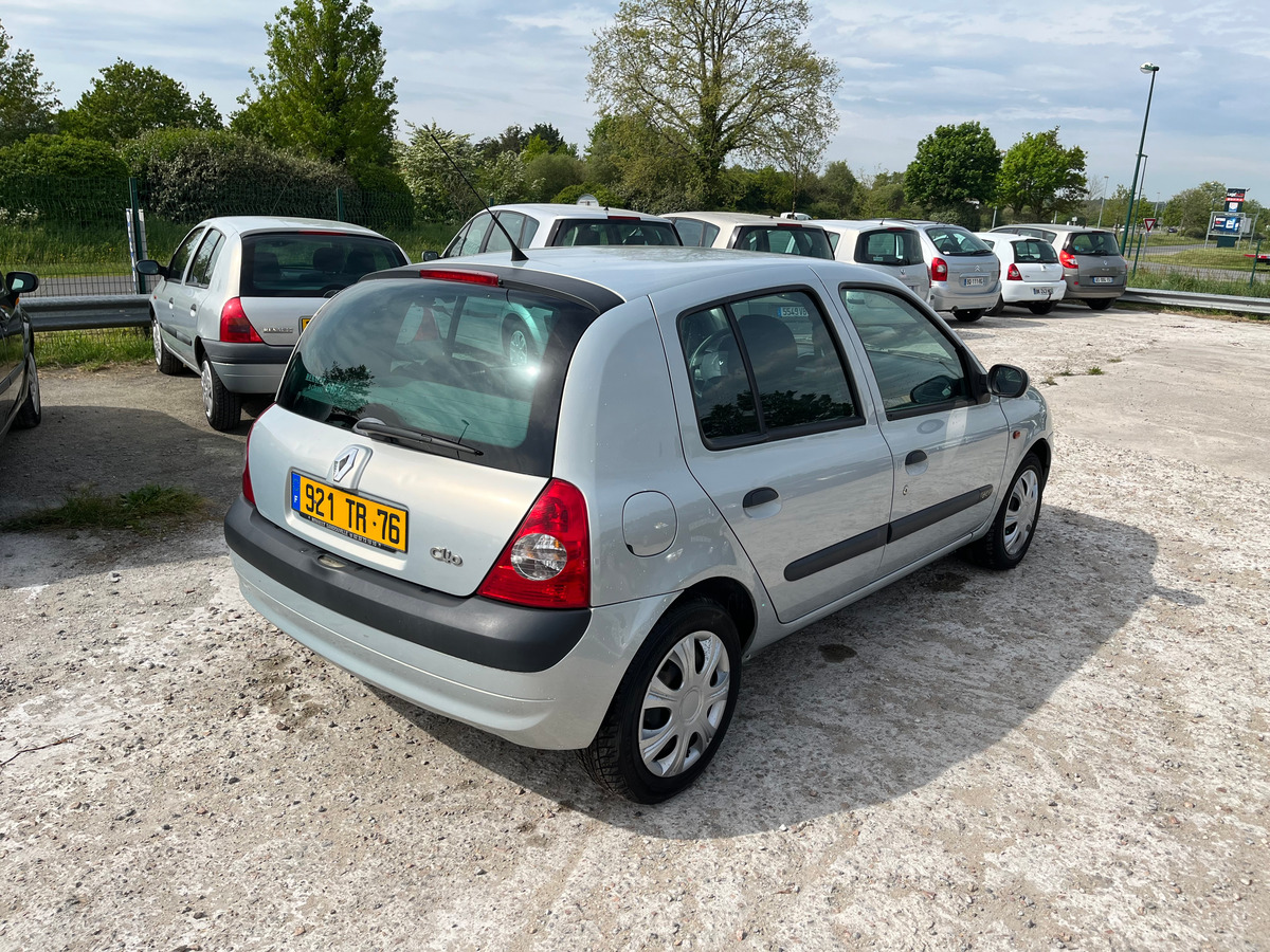 RENAULT Clio 1.5 dci - 65CH 169846km