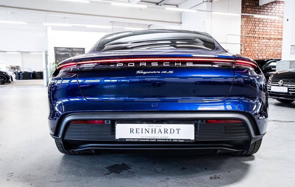 Porsche Taycan 4S avec batterie performance plus / Bose
