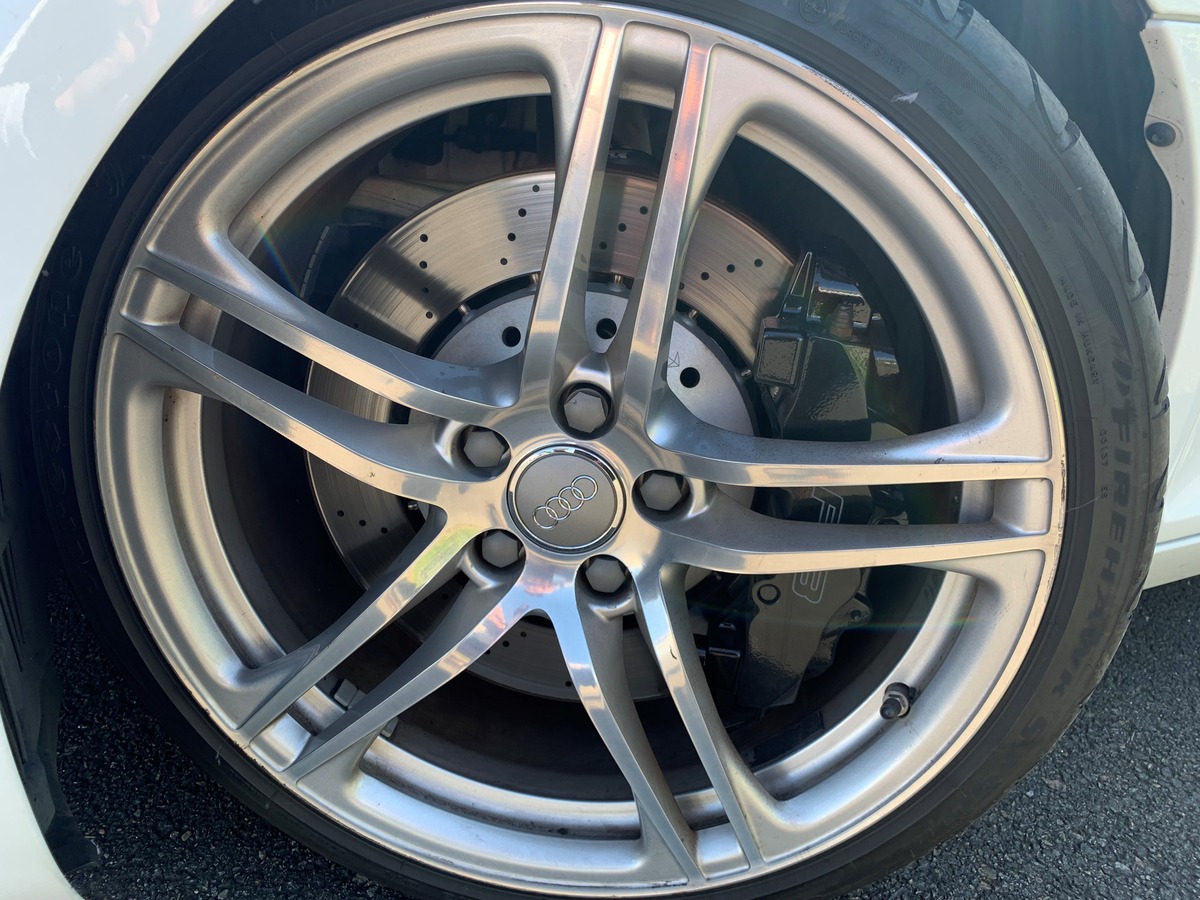 Audi R8 SPYDER 430 CHEVAUX