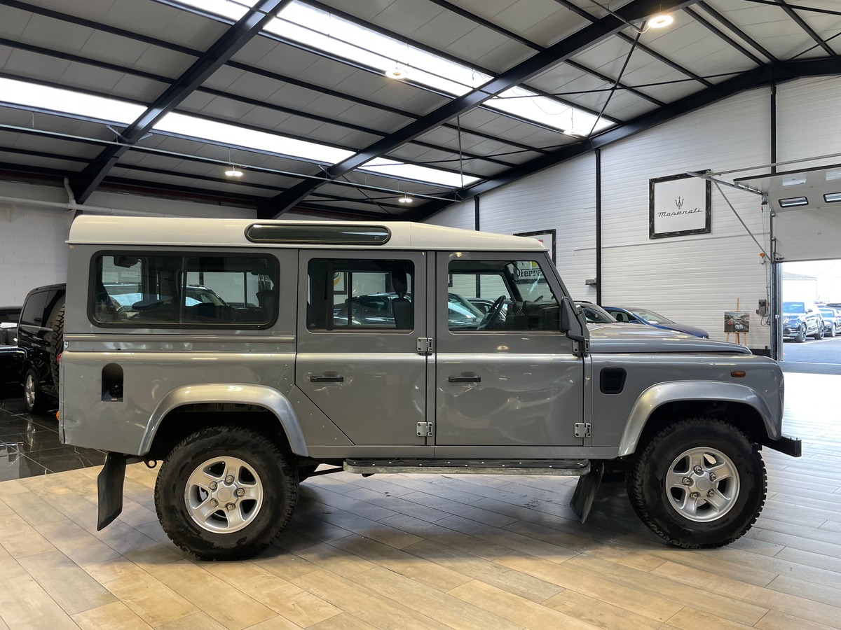 Land-Rover Defender PHASE 2 110 SW 2.4 122 cv I