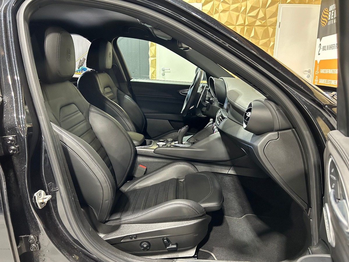 Alfa Romeo Giulia 2.2 JTD 210ch Veloce Q4 AT8