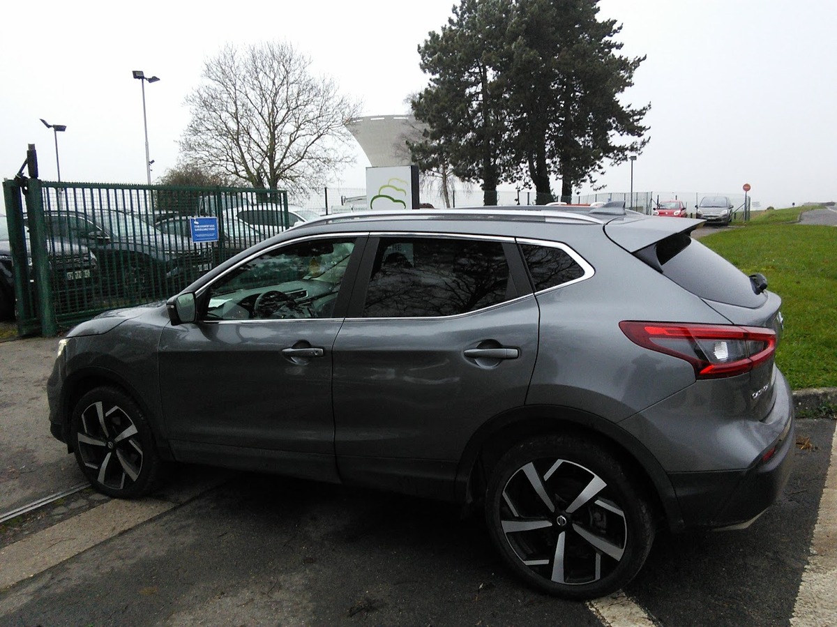 Nissan Qashqai 1.3 DIG-T 140 TEKNA