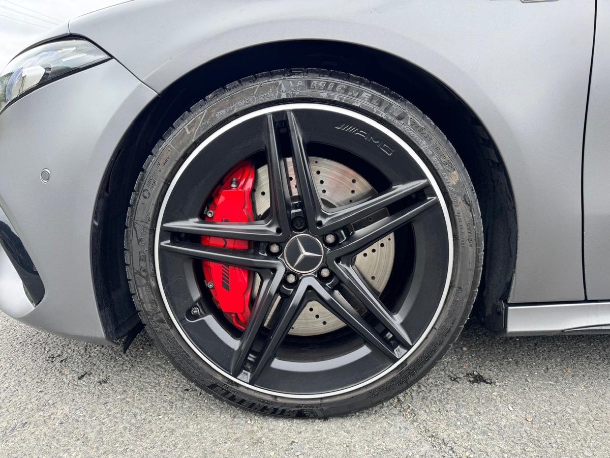 Mercedes-Benz Classe A 45 S AMG 2.0 4MATIC 8G 421 cv