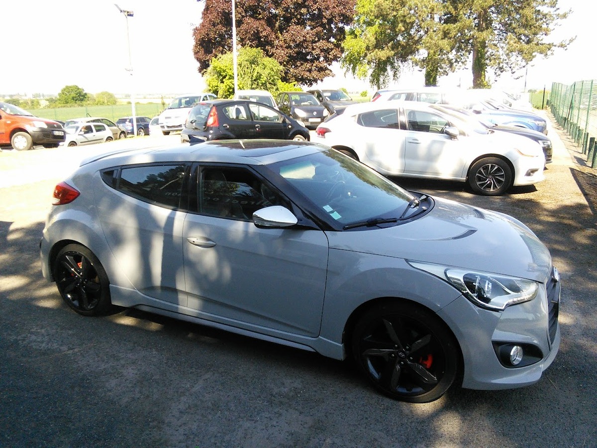 Hyundai Veloster 1.6 T-GDI 16V 186 cv
