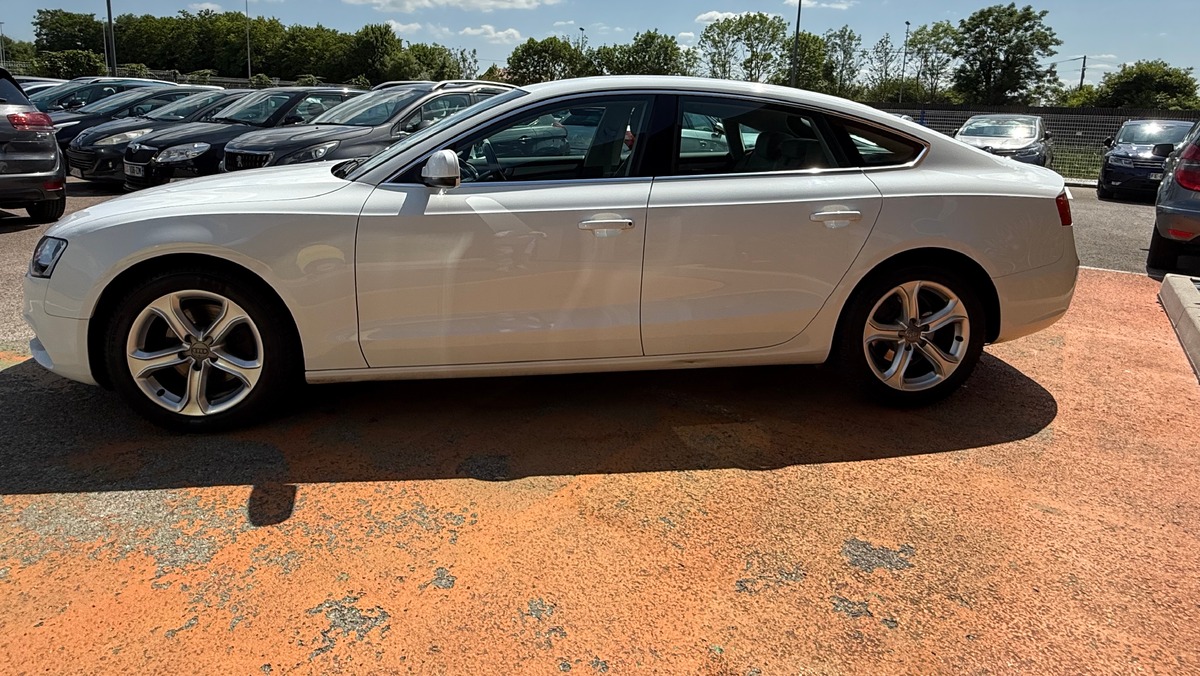Audi A5 Sportback Phase 2 2.0 TDi Multitronic 177 ch Boîte automatique ATTRACTION