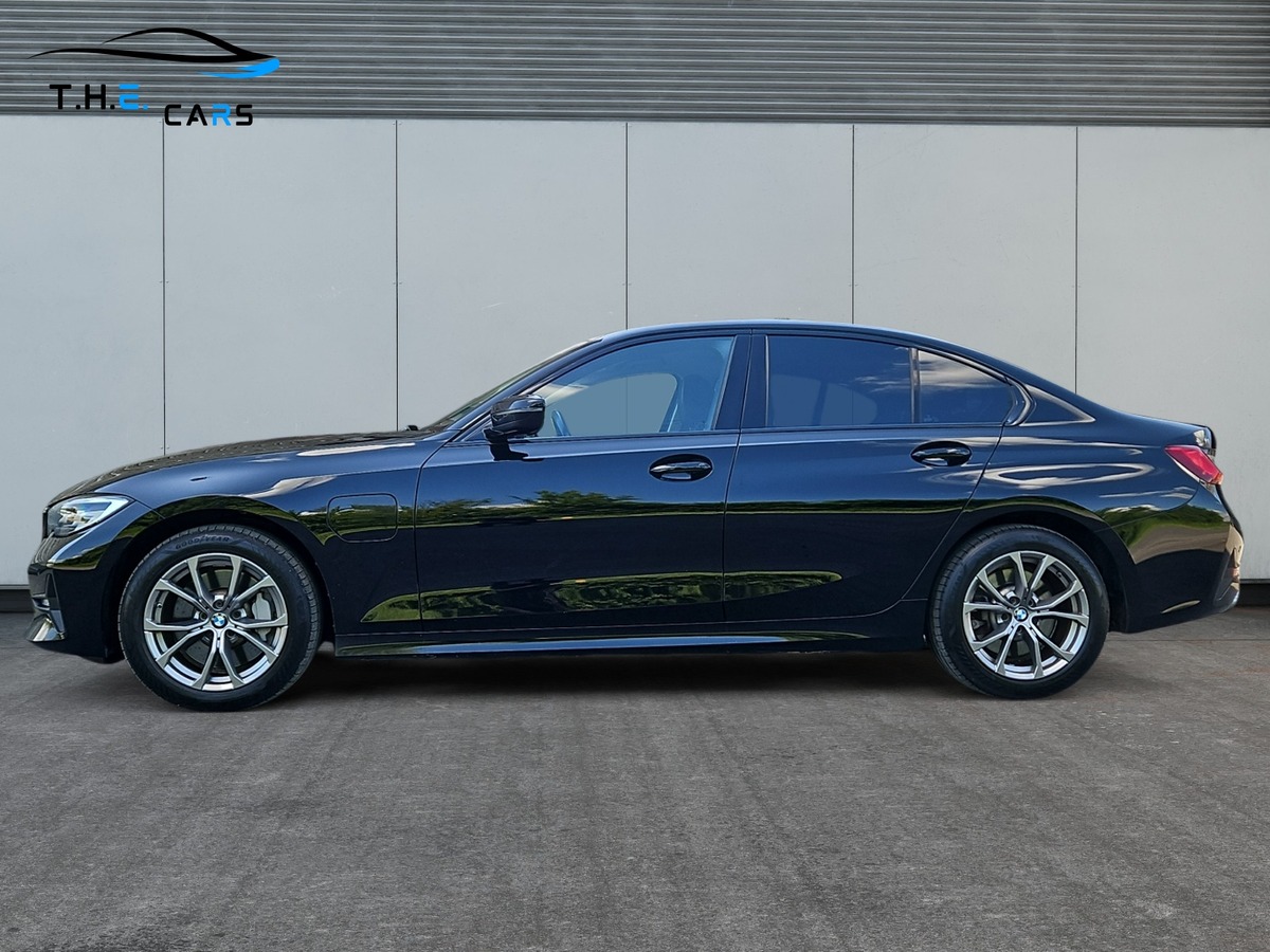 Bmw Série 3 330E SPORTLINE - GARANTIE 12 MOIS