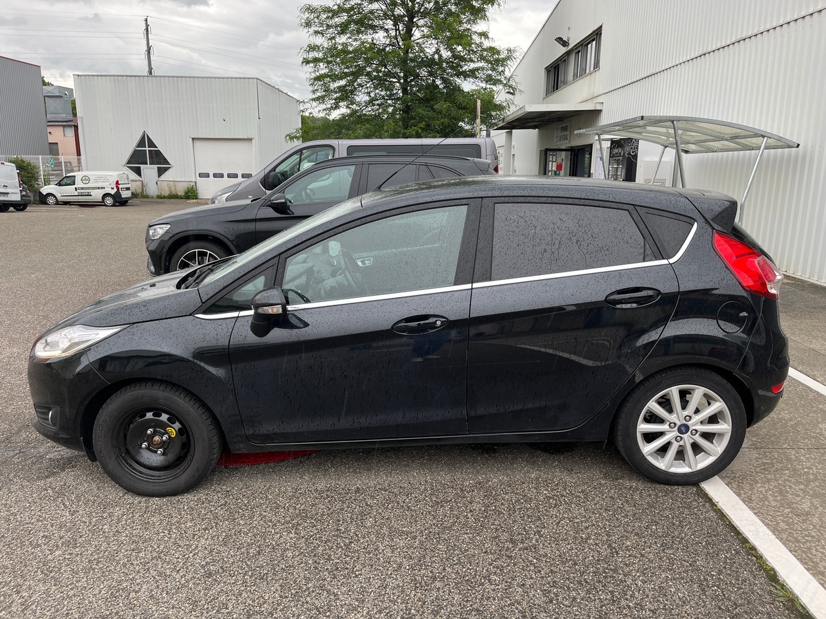 Ford Fiesta 1.0 100CH TITANIUM 5P, RADAR DE RECUL, GPS, REGULATEUR, LIMITEUR