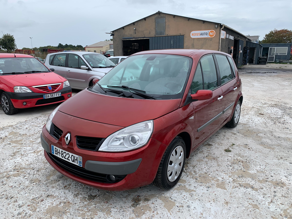 RENAULT Megane scenic 1.6i 16v 112ch 147743km