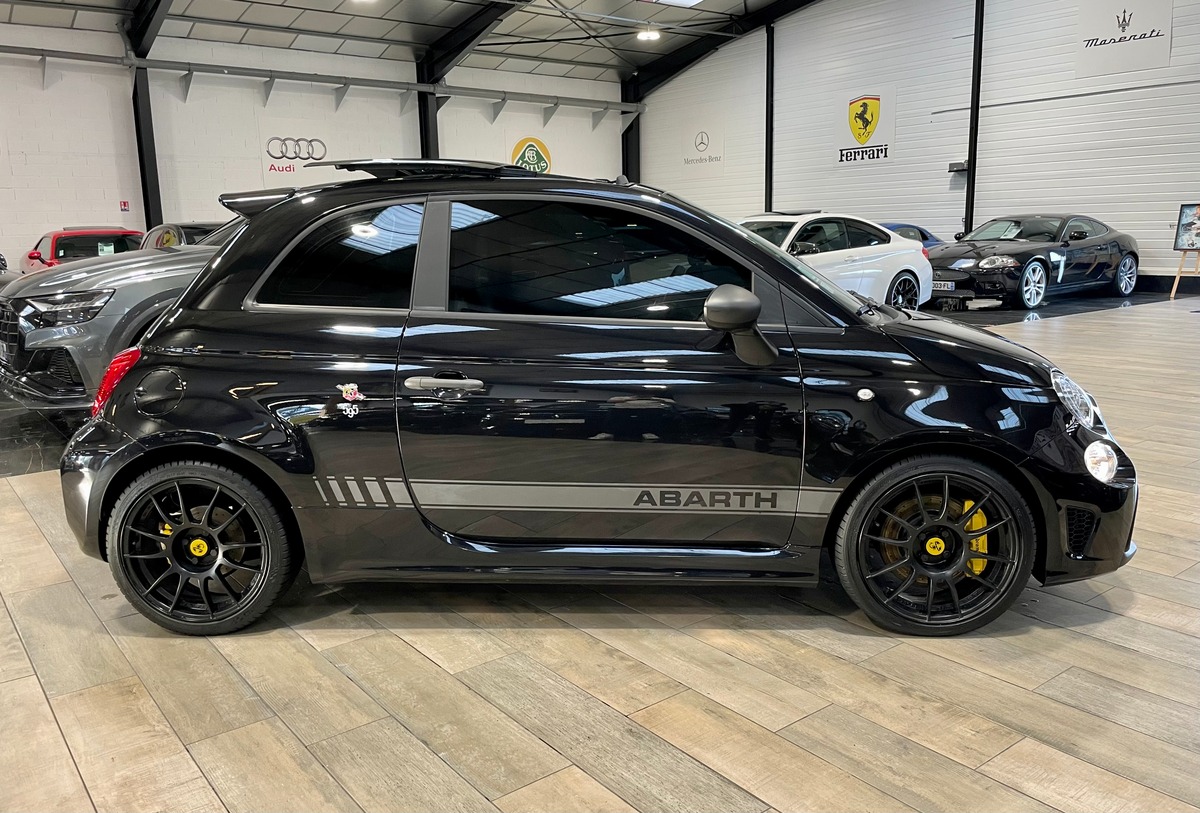 Abarth 500 II (2) 1.4 Turbo 180 595 Competizione e