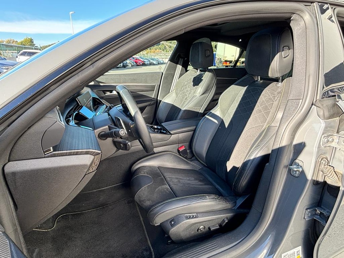 Peugeot 508 HYBRID4 360ch e-EAT8 PEUGEOT SPORT ENGINEERED