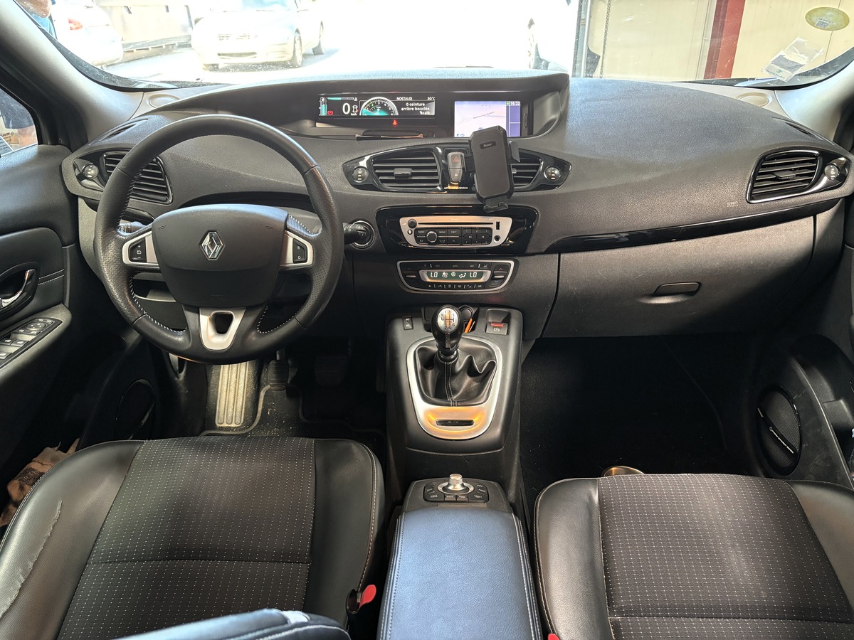 RENAULT Grand Scenic 3 (2) 1.6 DCI 130 FAP ENERGY BOSE EDITION 7PL ECO2