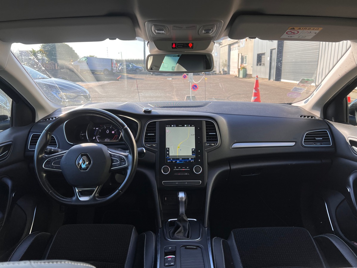 RENAULT Megane IV INTENS 1.3 TCe 140 cv Boîte auto - ENTRETIEN COMPLET - CAMERA DERECUL - CARPLAY