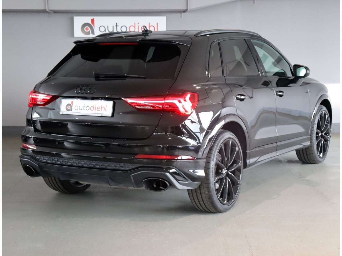 Audi RS Q3 II 2.5 TFSI 400ch quattro S tronic 7 / B&O / toit ouvrant / hayon électrique / caméra