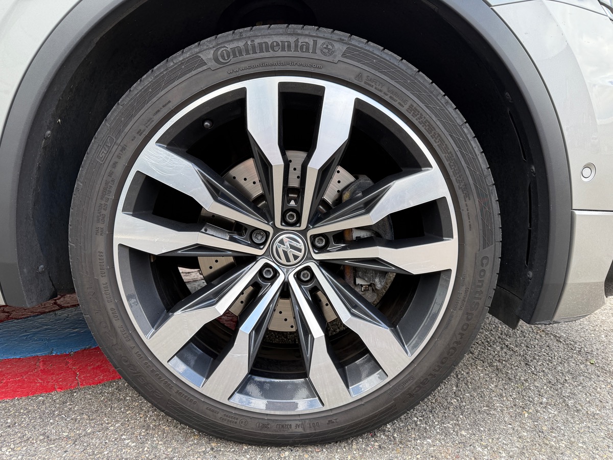 Volkswagen Tiguan BI-TDI 240 4Motion DSG R-line, Virtual Cockpit, Toit Ouvrant, Dynaudio,