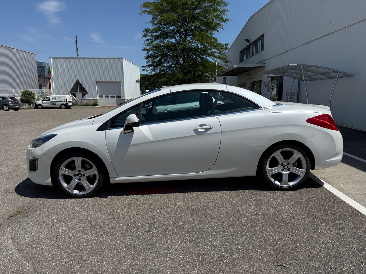 Peugeot 308 CC 1.6 156 cv Féline, Sièges chauffants, Sono JBL, Suivi Complet