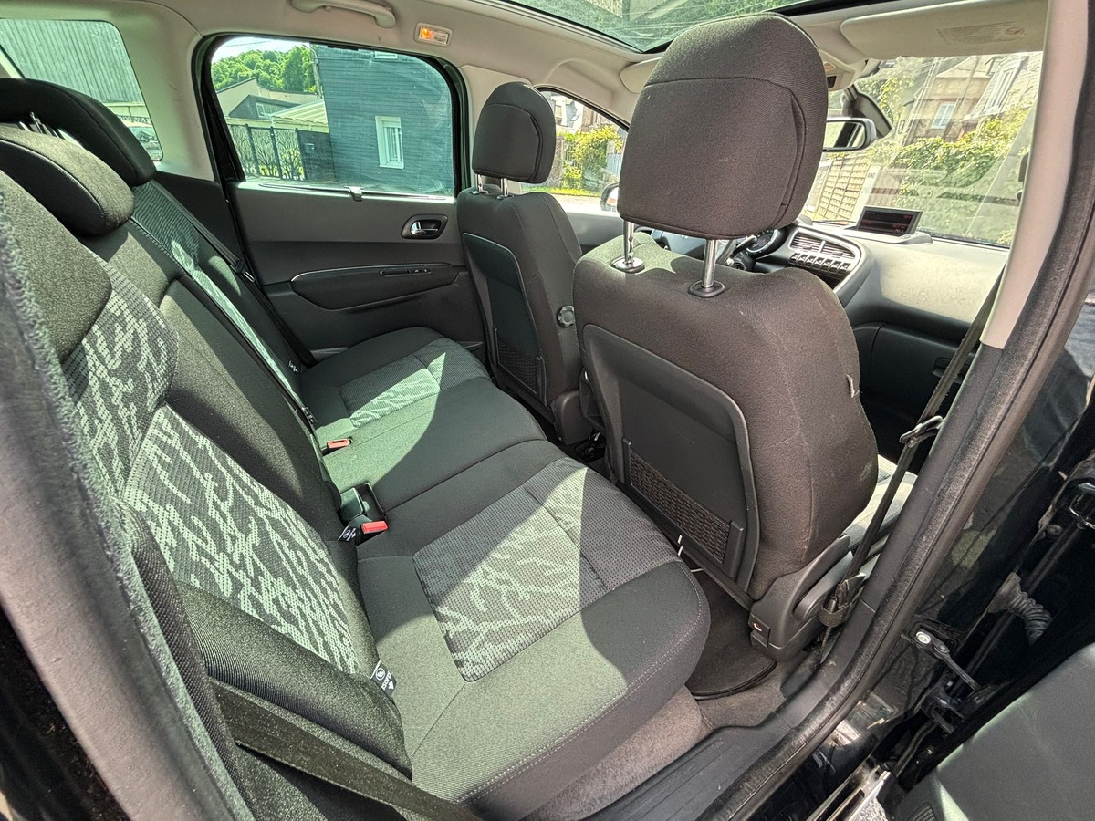 Peugeot 3008 2.0 HDI Premium Pack - ATTELAGE - DISTRIBUTION NEUVE - GARANTIE