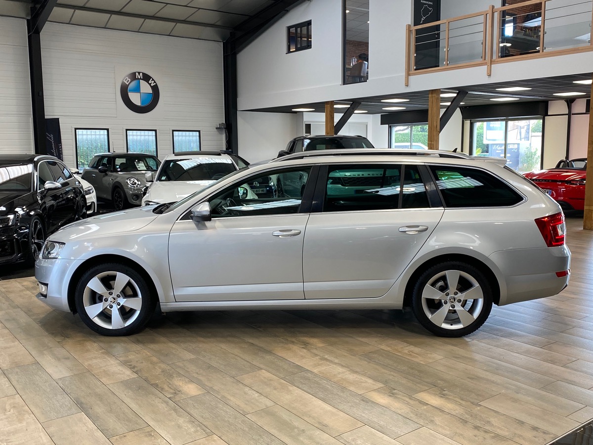 Skoda Octavia COMBI 2.0 TDI 150 DSG6 TOIT/TEL/ATT